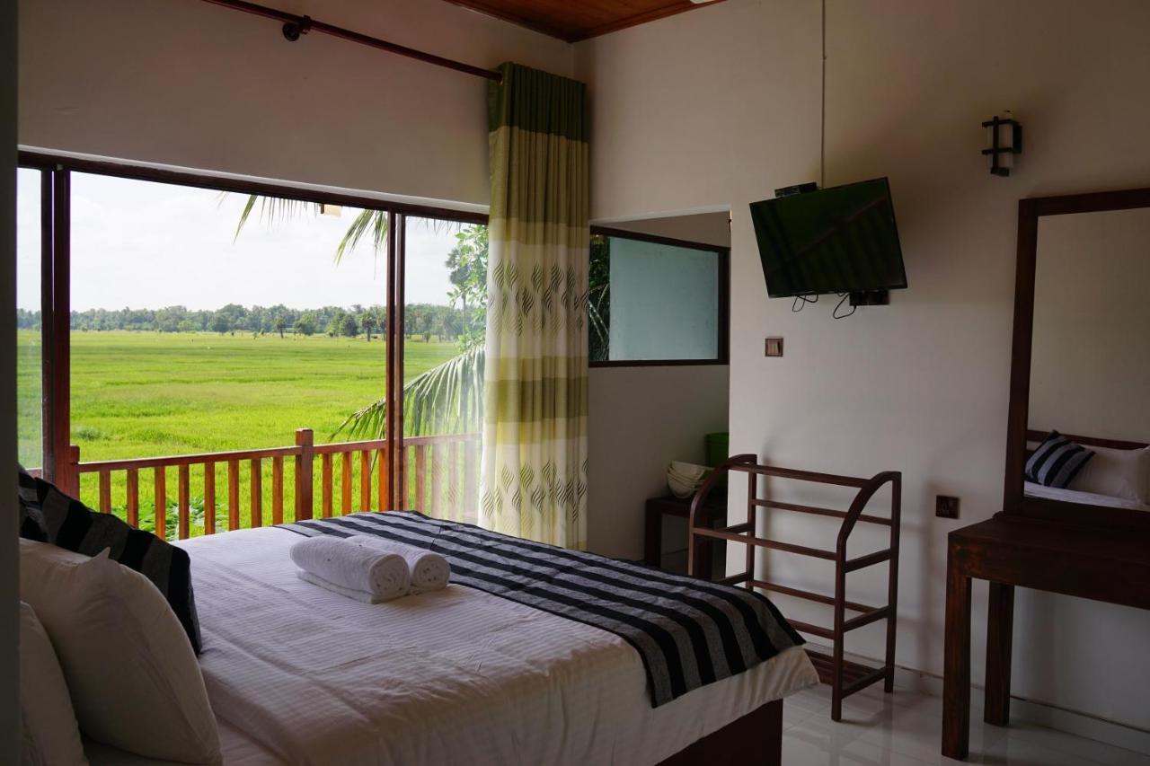 Hotel Sunshine Tourist Rest à Anurâdhapura Extérieur photo