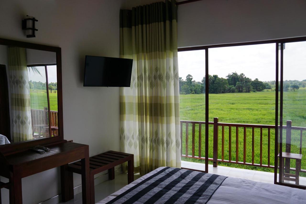 Hotel Sunshine Tourist Rest à Anurâdhapura Extérieur photo